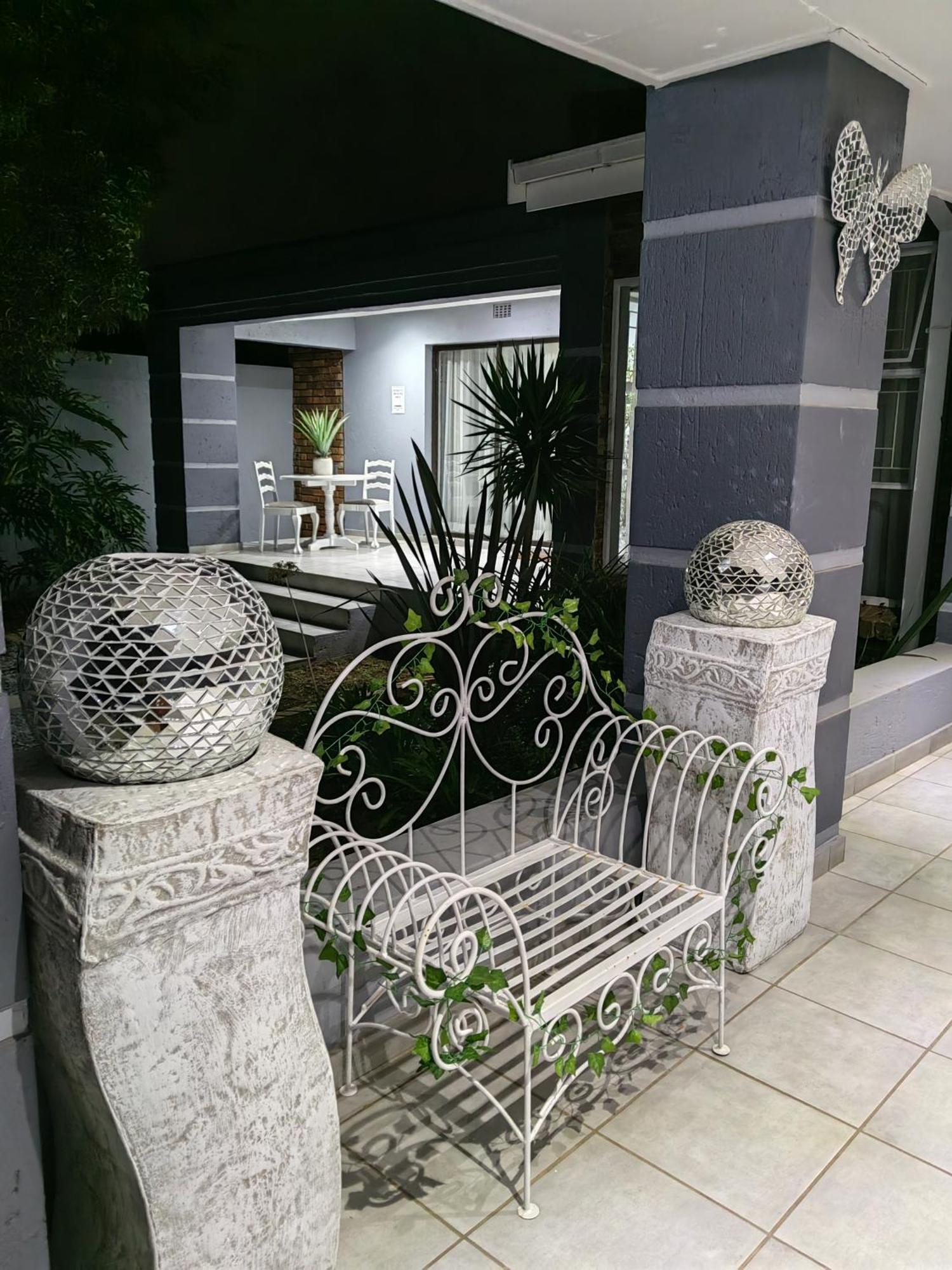 Zhantique Guest House 1- Unit 5 Boksburg Luaran gambar