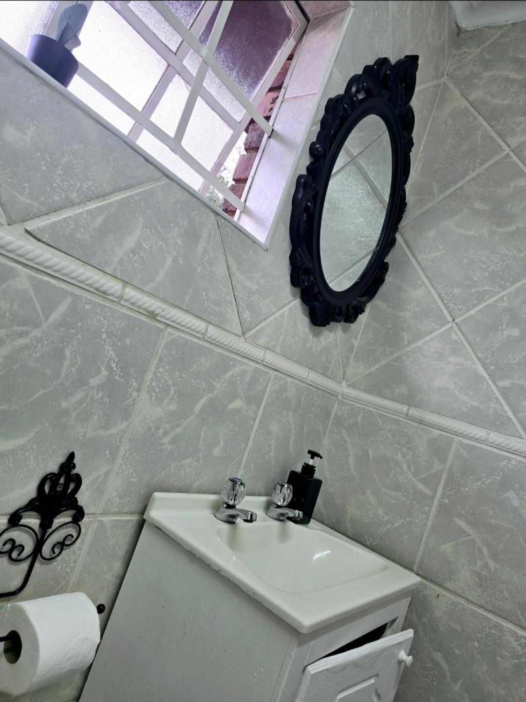 Zhantique Guest House 1- Unit 5 Boksburg Luaran gambar