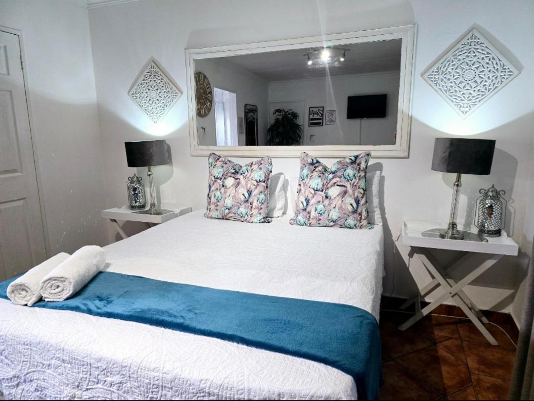 Zhantique Guest House 1- Unit 5 Boksburg Luaran gambar