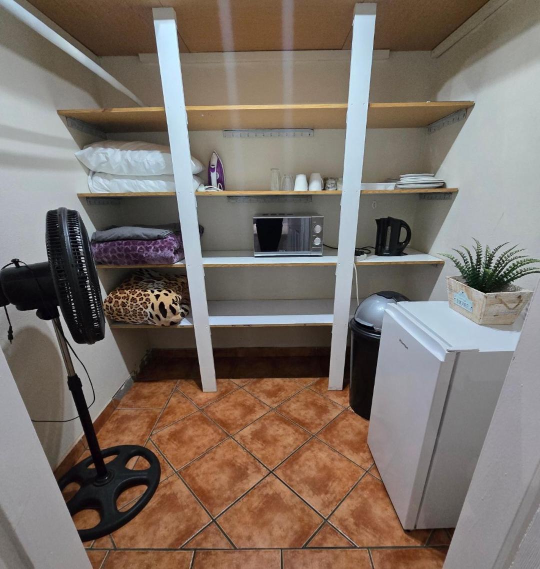 Zhantique Guest House 1- Unit 5 Boksburg Luaran gambar